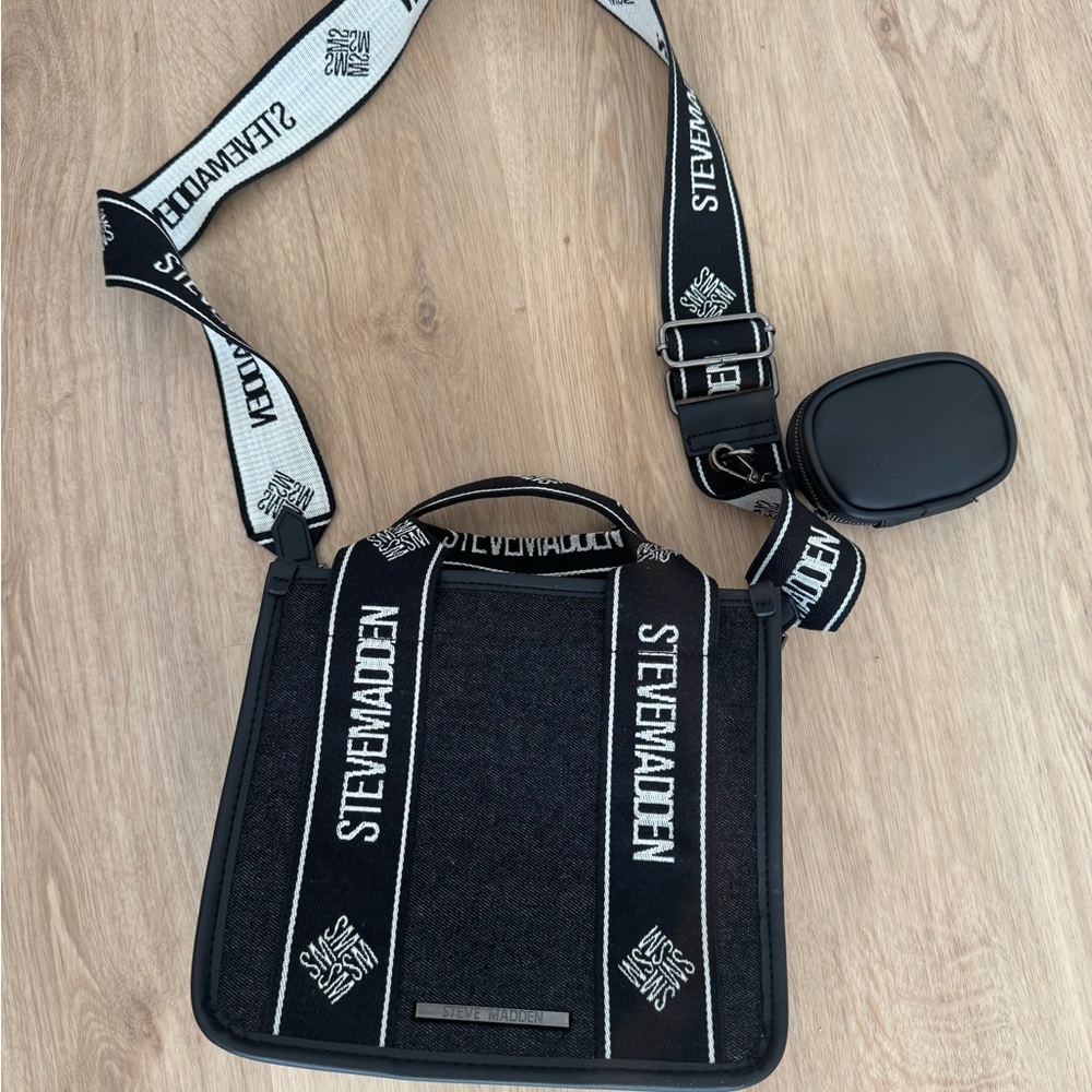 Black Steve Madden crossbody bag